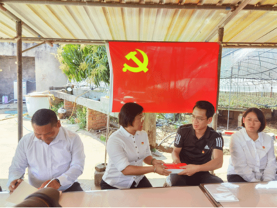 春風送暖意，入企暖民心——臨滄市農業技術推廣站黨支部開展主題黨日活動紀實